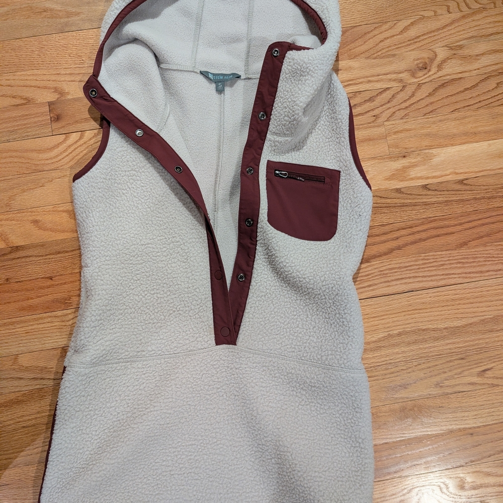 Title Nine Soft Tan Fleece Vest